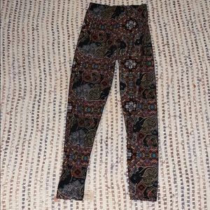 Cute boho leggings.